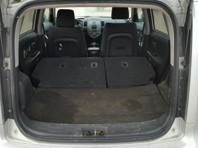 KNDJT2A20B7714356 - 2011 KIA SOUL + SILVER photo 9