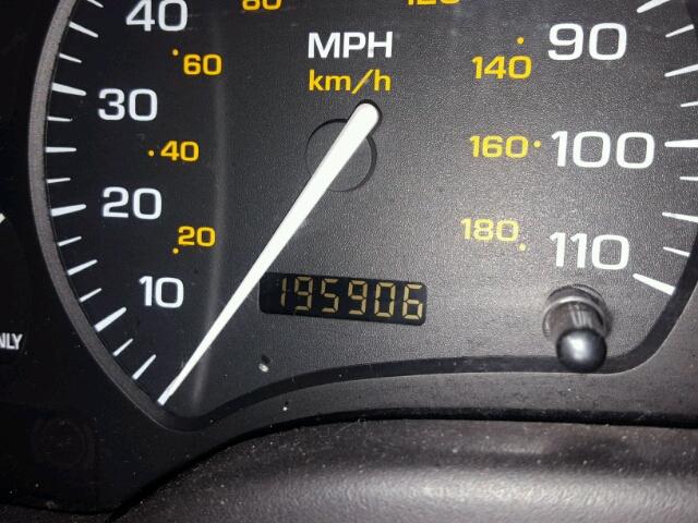 1G8ZP1284XZ328131 - 1999 SATURN SC1 RED photo 8