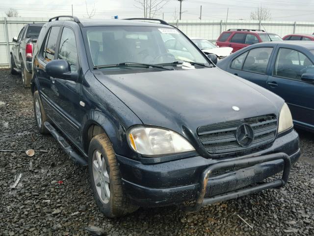 4JGAB72E6YA165505 - 2000 MERCEDES-BENZ ML 430 BLUE photo 1