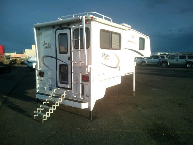 EC9500100010 - 2001 EAGL CAP CAMPER WHITE photo 4