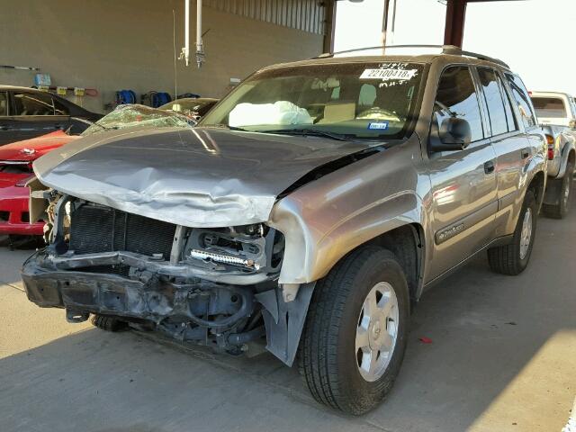 1GNDS13SX32245791 - 2003 CHEVROLET TRAILBLAZE GOLD photo 2