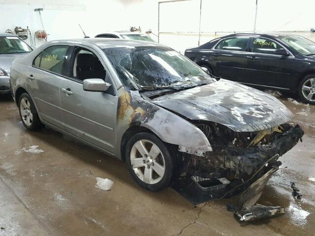 3FAHP07Z68R242571 - 2008 FORD FUSION SE GRAY photo 1