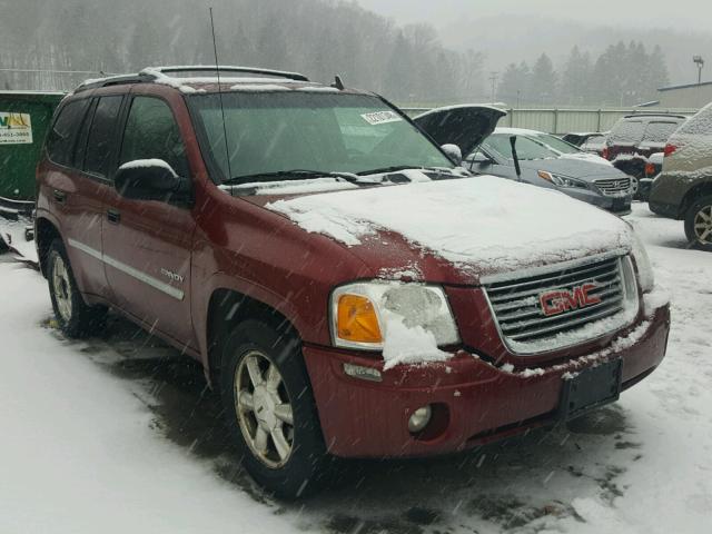 1GKDT13S562136511 - 2006 GMC ENVOY MAROON photo 1