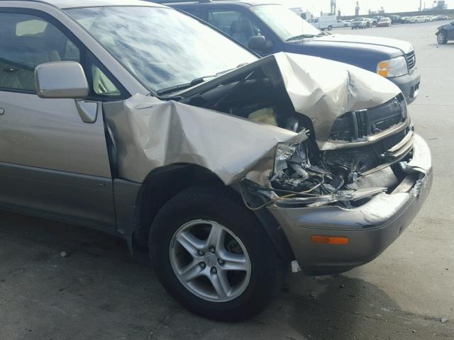 JTJGF10U430157618 - 2003 LEXUS RX 300 BEIGE photo 9