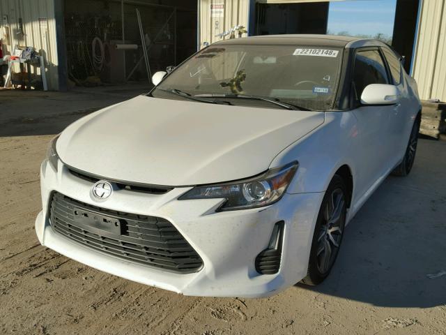 JTKJF5C79GJ022746 - 2016 TOYOTA SCION TC 白色 照片 2