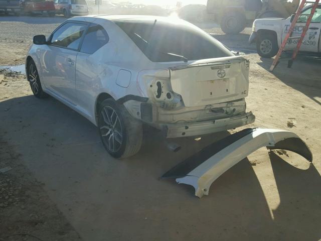 JTKJF5C79GJ022746 - 2016 TOYOTA SCION TC 白色 照片 3