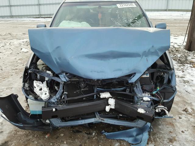 4T1BE32K43U645432 - 2003 TOYOTA CAMRY LE BLUE photo 7