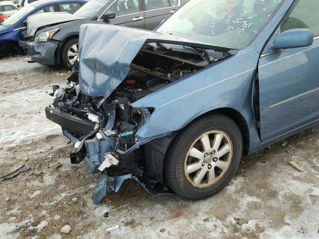 4T1BE32K43U645432 - 2003 TOYOTA CAMRY LE BLUE photo 9