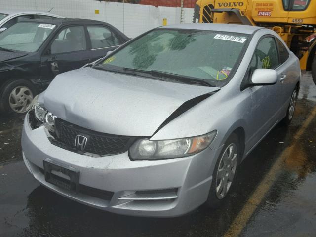 2HGFG11649H521683 - 2009 HONDA CIVIC LX SILVER photo 2