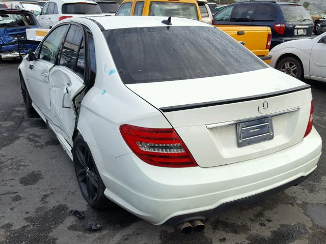 WDDGF4HB5CR203157 - 2012 MERCEDES-BENZ C 250 WHITE photo 3