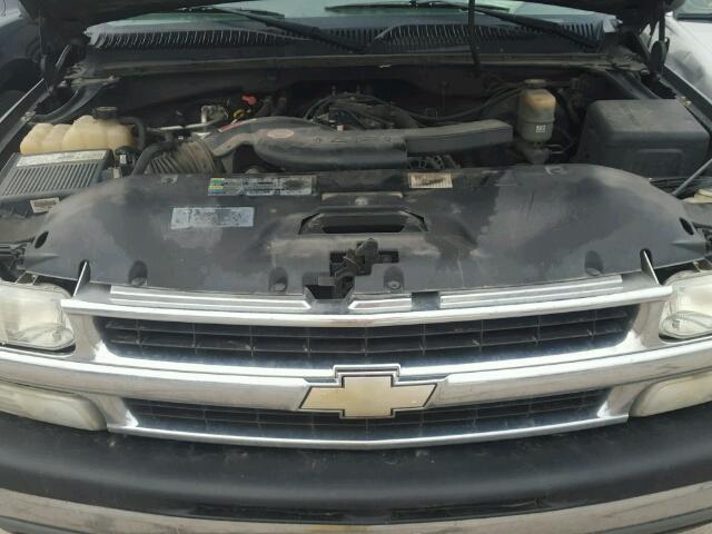 1GNFK16Z82J247688 - 2002 CHEVROLET SUBURBAN K GRAY photo 7