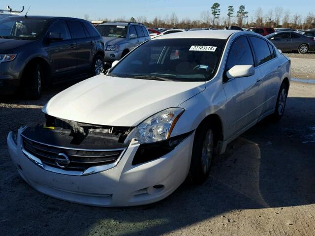 1N4AL2AP3AN406352 - 2010 NISSAN ALTIMA BAS WHITE photo 2