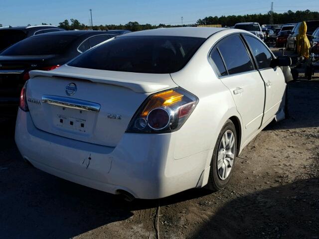 1N4AL2AP3AN406352 - 2010 NISSAN ALTIMA BAS WHITE photo 4