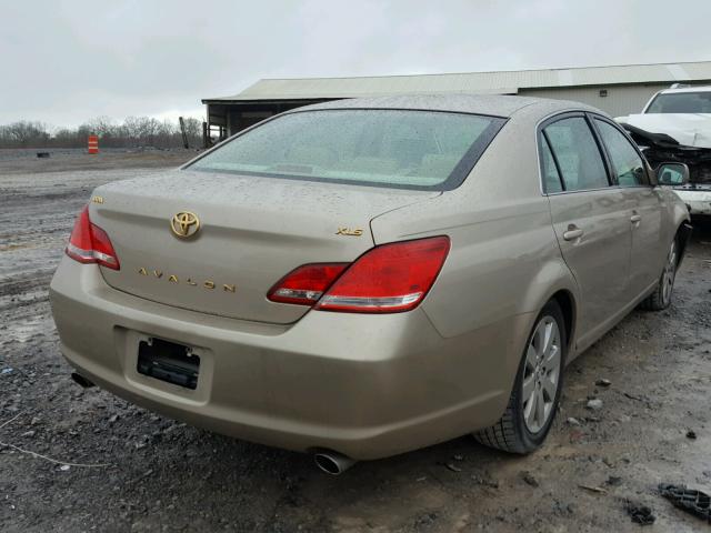 4T1BK36B97U216425 - 2007 TOYOTA AVALON XL GOLD photo 4