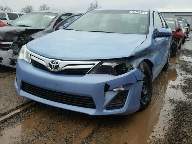 4T1BF1FKXDU722060 - 2013 TOYOTA CAMRY L BLUE photo 2