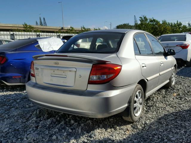 KNADC125446311213 - 2004 KIA RIO SILVER photo 4