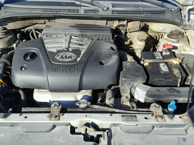 KNADC125446311213 - 2004 KIA RIO SILVER photo 7