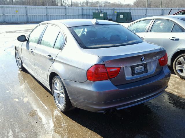 WBAPH7G53ANM52480 - 2010 BMW 328 I GRAY photo 3