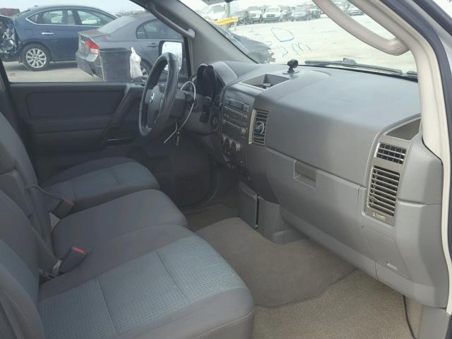 1N6BA07A35N578296 - 2005 NISSAN TITAN XE SILVER photo 5