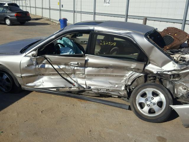 1HGCD5606VA233261 - 1997 HONDA ACCORD SE SILVER photo 10