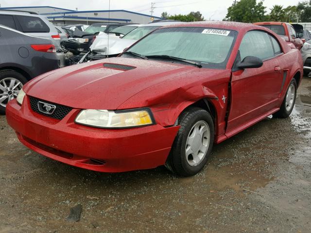 1FAFP4046YF104975 - 2000 FORD MUSTANG RED photo 2