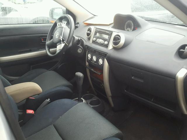 JTKKT604965003988 - 2006 TOYOTA SCION XA SILVER photo 5