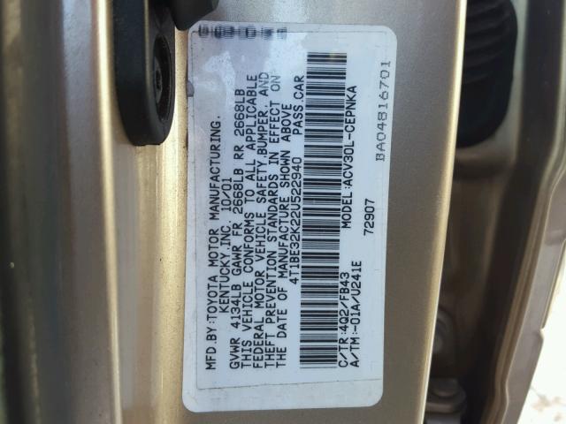 4T1BE32K22U522940 - 2002 TOYOTA CAMRY LE GOLD photo 10