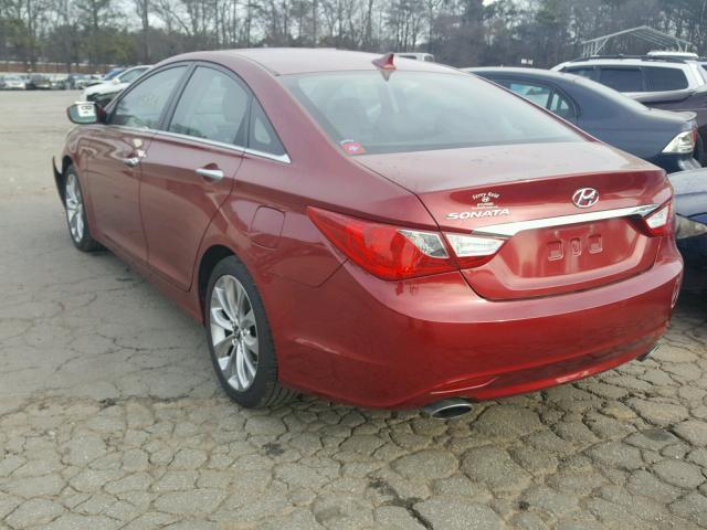 5NPEC4AC7BH256865 - 2011 HYUNDAI SONATA SE RED photo 3