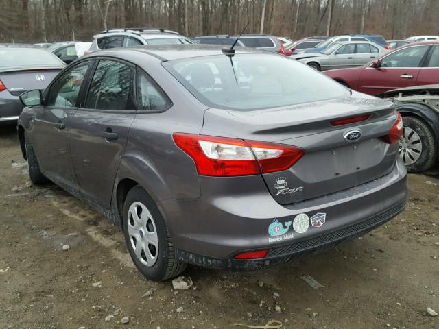 1FAHP3E23CL360690 - 2012 FORD FOCUS S SILVER photo 3