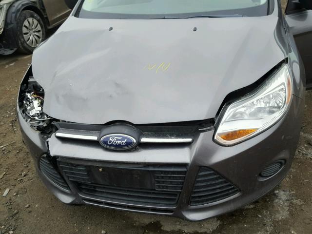 1FAHP3E23CL360690 - 2012 FORD FOCUS S SILVER photo 7