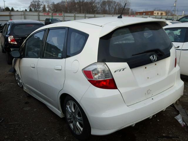 JHMGE8H43AS014615 - 2010 HONDA FIT SPORT WHITE photo 3