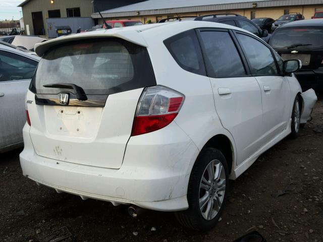 JHMGE8H43AS014615 - 2010 HONDA FIT SPORT WHITE photo 4