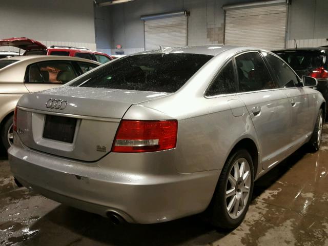 WAUDG74F65N102270 - 2005 AUDI A6 3.2 QUA GRAY photo 4