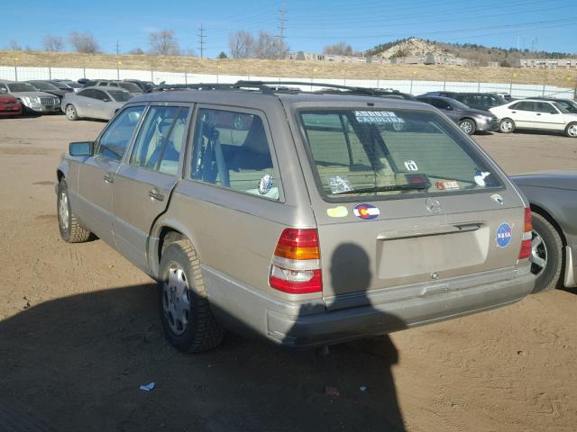 WDBEA92EXSF322403 - 1995 MERCEDES-BENZ E 320 TAN photo 3