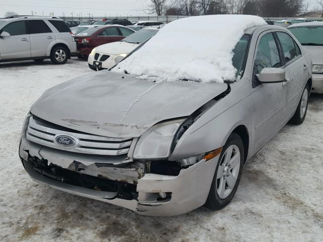 3FAHP07Z18R209333 - 2008 FORD FUSION SE GRAY photo 2