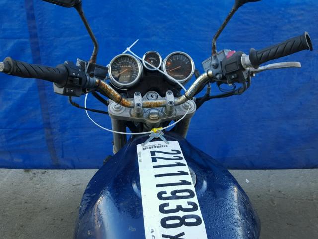 JS1GV75A1V2102231 - 1997 SUZUKI GSF1200 SA BLUE photo 5