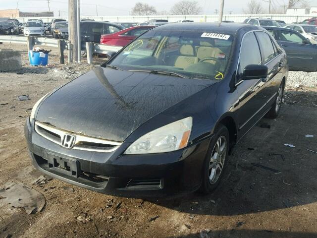 1HGCM56347A172537 - 2007 HONDA ACCORD SE BLACK photo 2