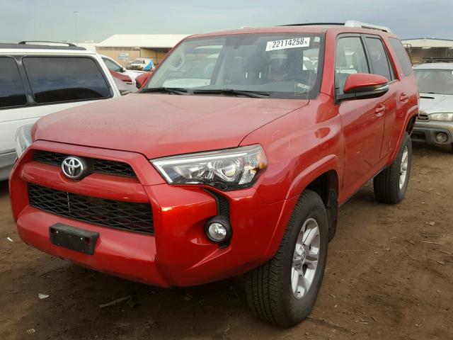 JTEBU5JR3H5437170 - 2017 TOYOTA 4RUNNER SR MAROON photo 2