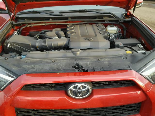 JTEBU5JR3H5437170 - 2017 TOYOTA 4RUNNER SR MAROON photo 7