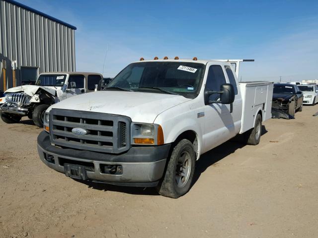 1FDWX345X5EC04291 - 2005 FORD F350 SRW S WHITE photo 2