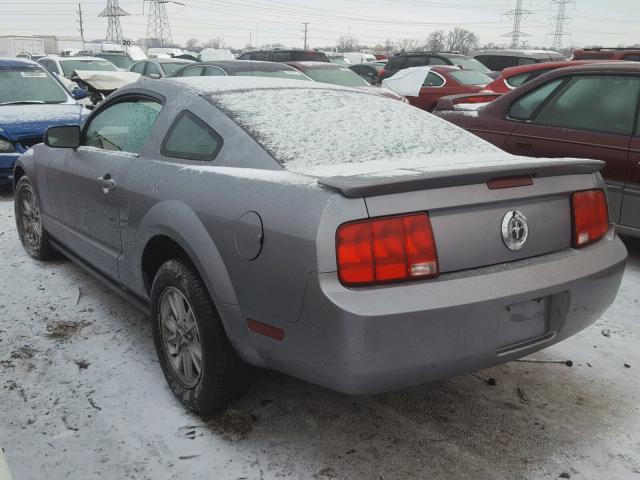 1ZVFT80N075244169 - 2007 FORD MUSTANG GRAY photo 3