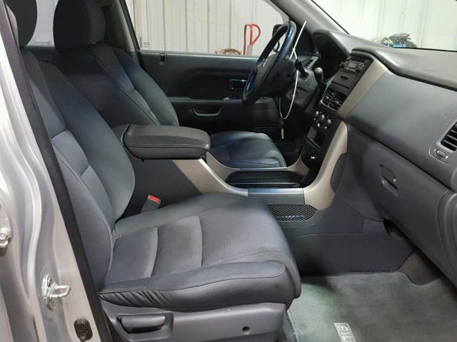 5FNYF28167B023868 - 2007 HONDA PILOT LX GRAY photo 5