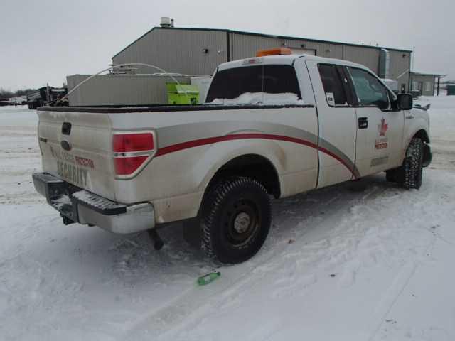 1FTFX1EF0DFB70094 - 2013 FORD F150 SUPER WHITE photo 4