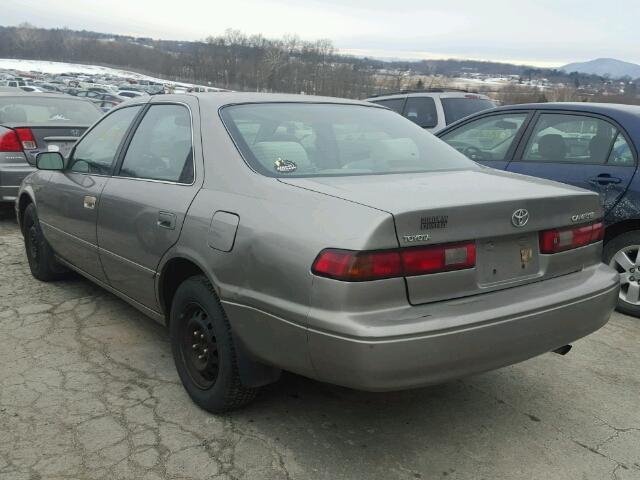 4T1BG22K1XU425529 - 1999 TOYOTA CAMRY CE SILVER photo 3