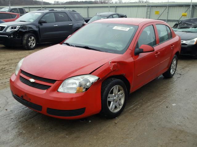 1G1AL52F357539097 - 2005 CHEVROLET COBALT LS RED photo 2