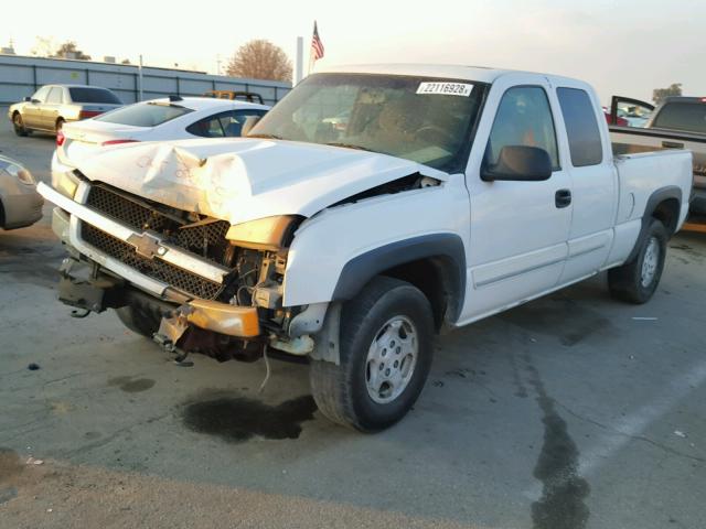 2GCEK19T041239660 - 2004 CHEVROLET SILVERADO WHITE photo 2