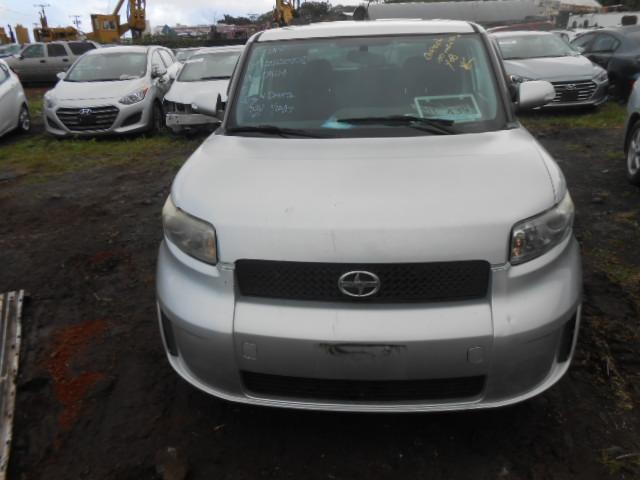 JTLKE50EX81014114 - 2008 TOYOTA SCION XB SILVER photo 7
