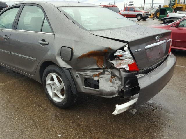 4T1BE32K64U921434 - 2004 TOYOTA CAMRY LE გრაფიტი ფოტო 9