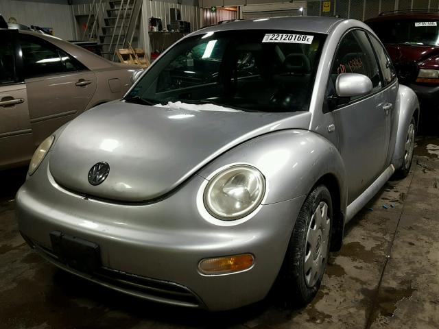 3VWBA21C4XM453701 - 1999 VOLKSWAGEN NEW BEETLE 银色 照片 2