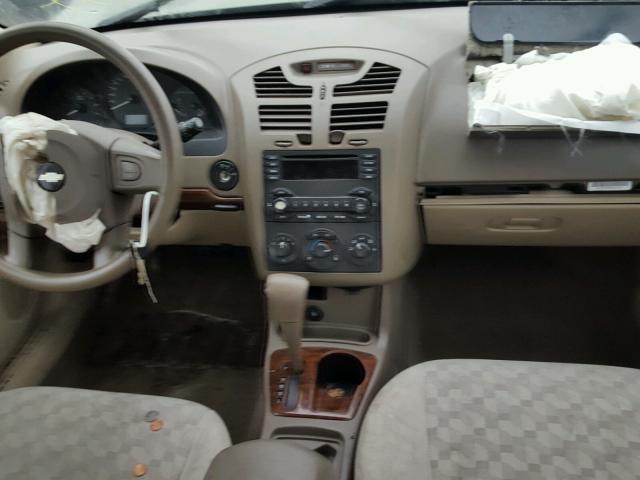 1G1ZT54825F206140 - 2005 CHEVROLET MALIBU LS GREEN photo 9